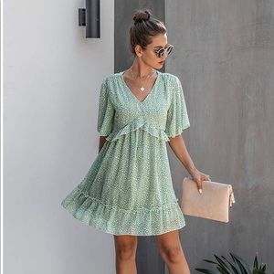 COPY - NWT Mini 🌺dress